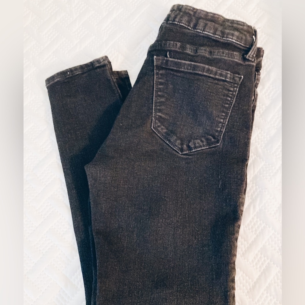 Old Navy Mid Rise Rockstar Jeans Black Wash Women’s Size 8 Short